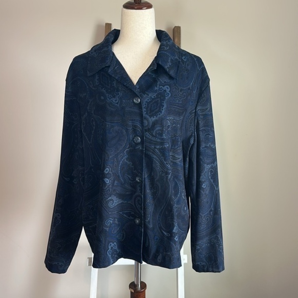 Briggs Microsuede Button Down Jacket Size XL in Blue with Floral Design GUC